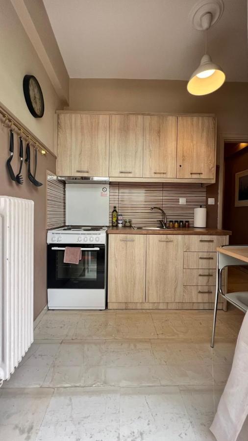 Koukaki Cozy Studio Retreat 1' From Metro Athens Luaran gambar
