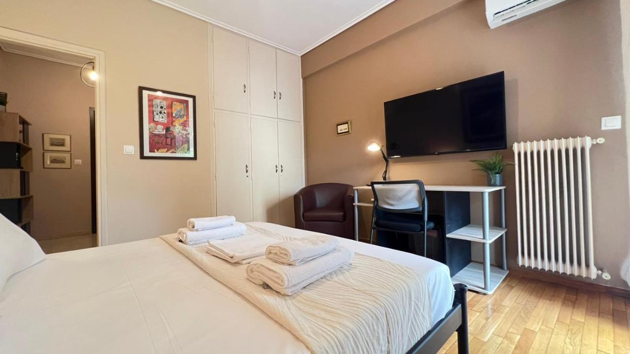 Koukaki Cozy Studio Retreat 1' From Metro Athens Luaran gambar